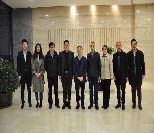 四川省成都市經(jīng)開區(qū)管委會(huì)領(lǐng)導(dǎo)蒞臨錦聯(lián)集團(tuán)參觀考察